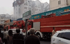 突發(fā)！青島一居民樓發(fā)生爆燃！已造1人死亡，7人受傷！3公里外有震感…