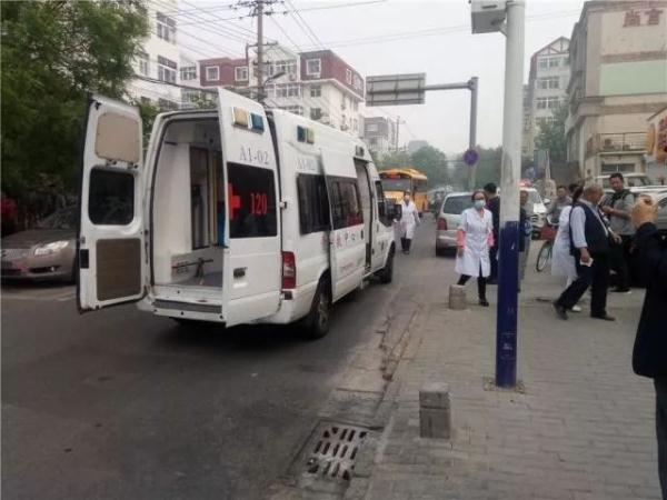 突發(fā)！青島一居民樓發(fā)生爆燃！已造1人死亡，7人受傷！3公里外有震感…